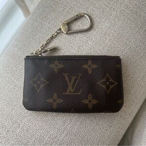 Louis Vuitton keychain card holder